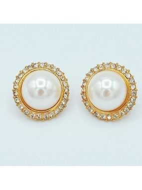 Pearl and cubic zurconia earrings